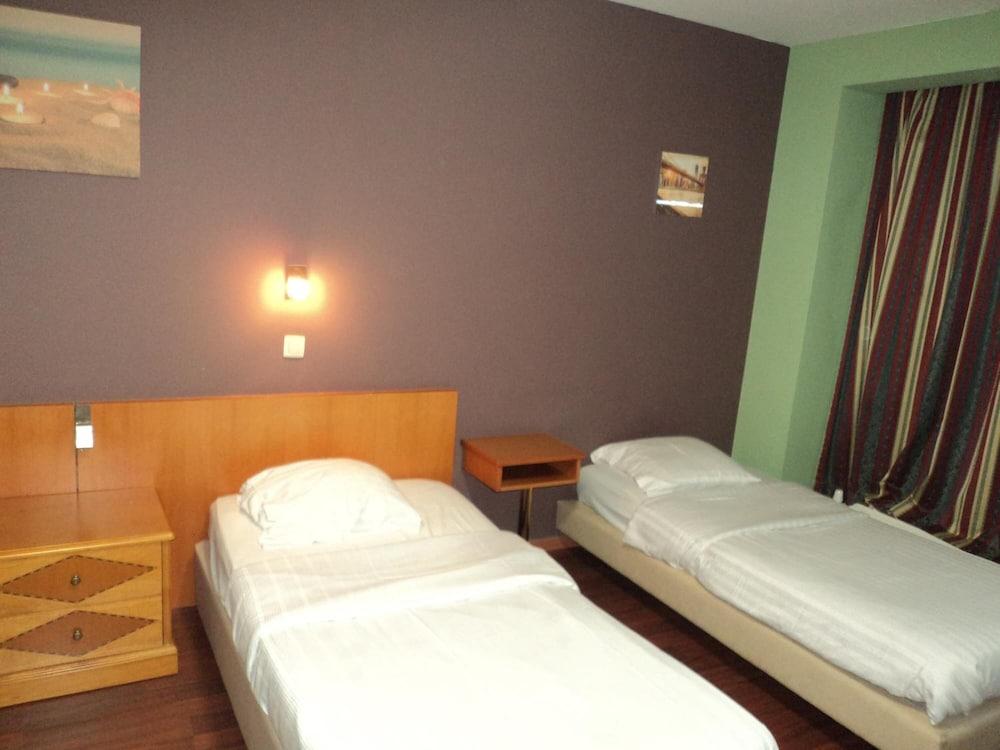 Albert Hotel Saint-Josse-ten-Noode Ngoại thất bức ảnh